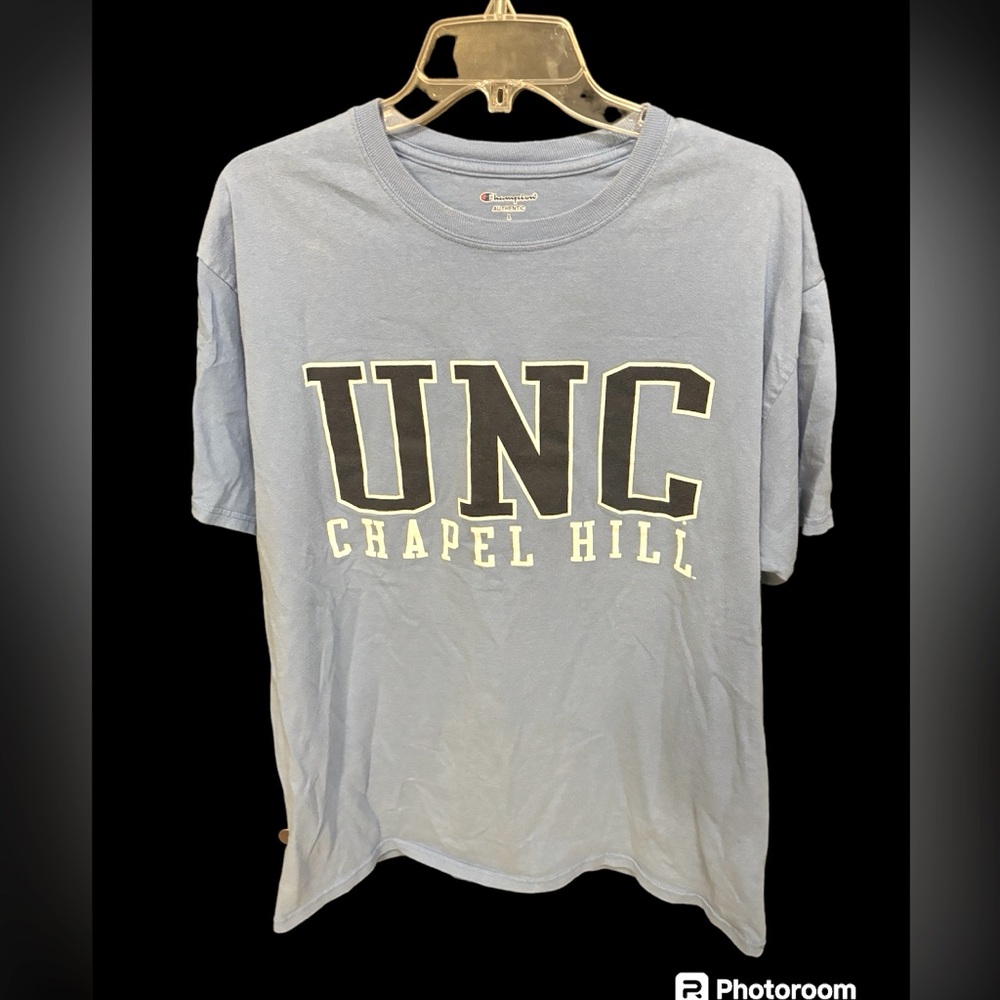 Authentic UNC Champion Brand Large T-Shirt